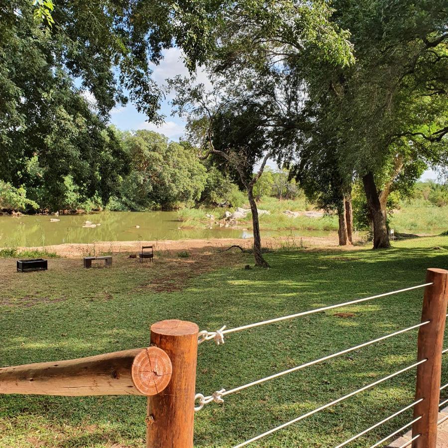 Ekuthuleni River Front Chalets Maruleng Exteriér fotografie